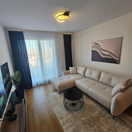 Skyline Cozy Suits Apartment *